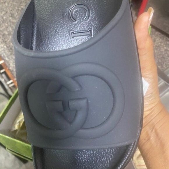 Authentic Gucci - Picture 5 of 5